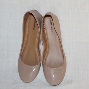 Cream flats